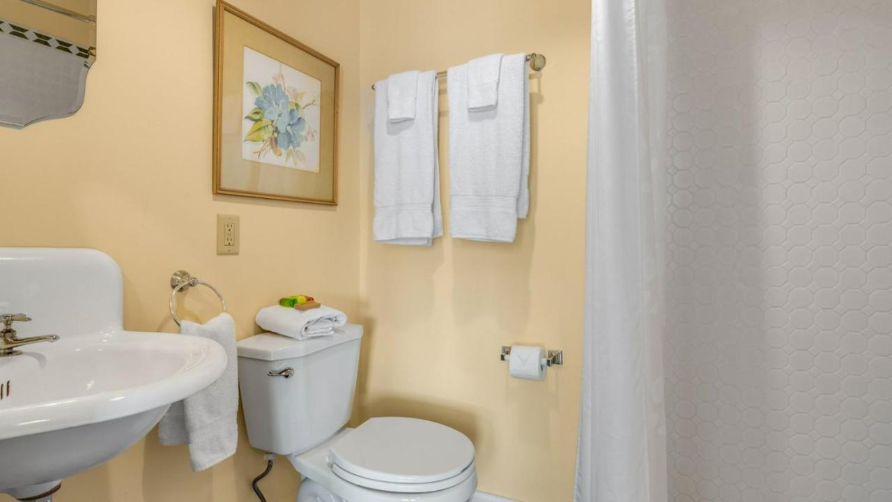 فندق The Woodbridge House Kingsville المظهر الخارجي الصورة