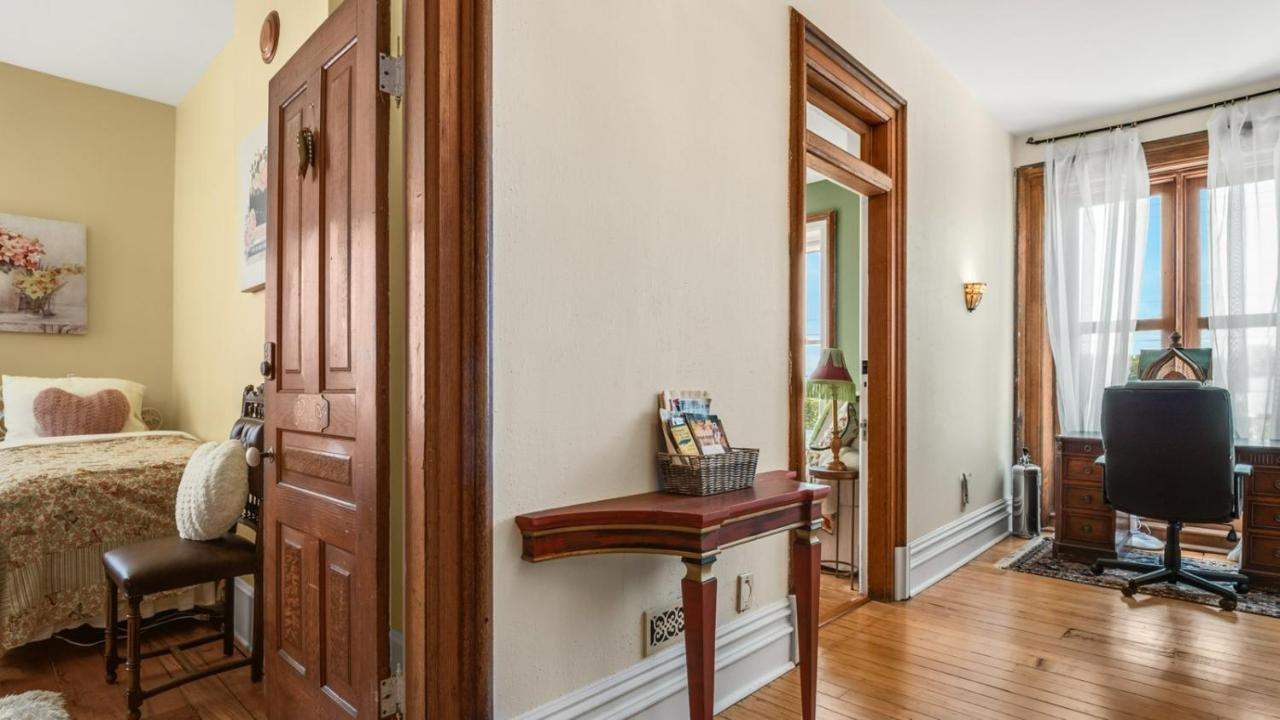 فندق The Woodbridge House Kingsville المظهر الخارجي الصورة