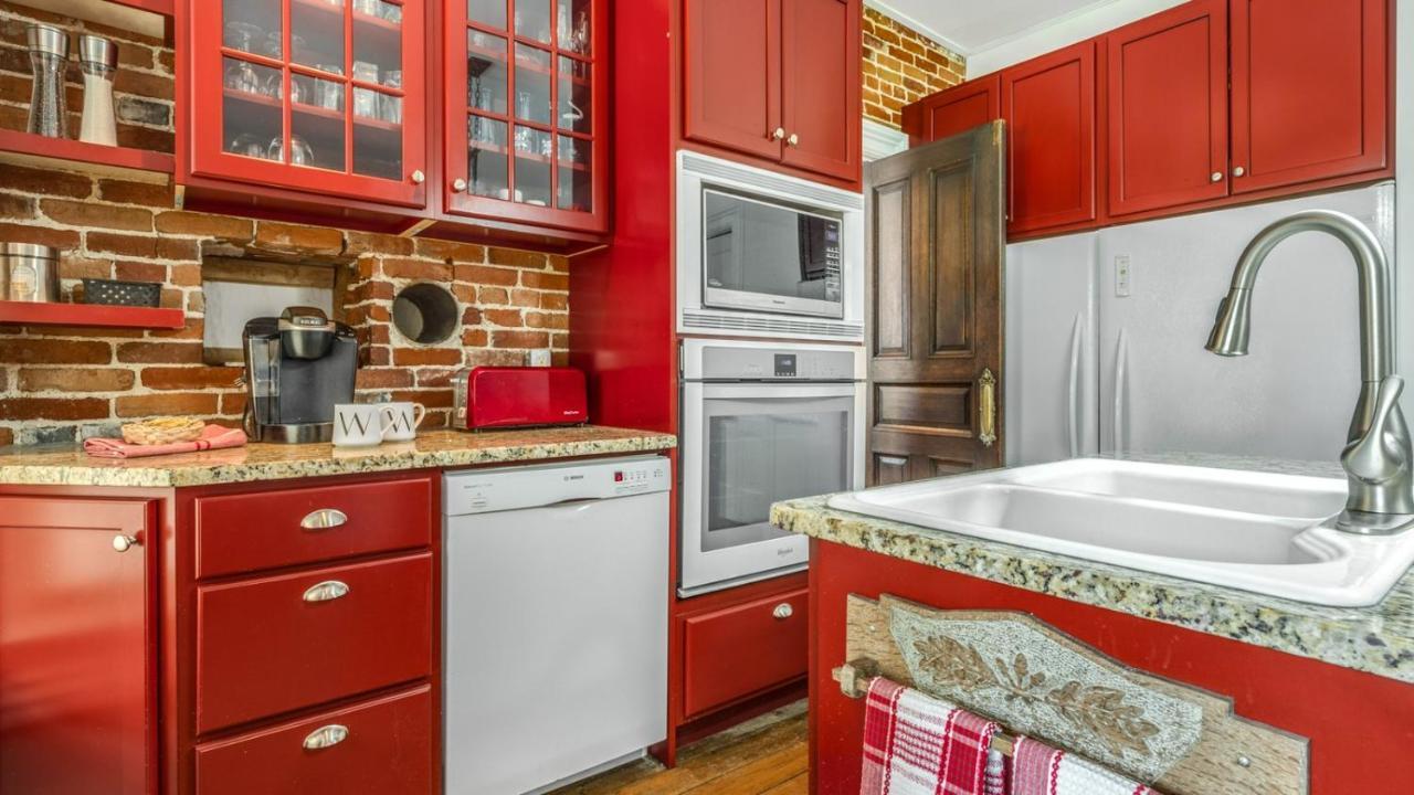 فندق The Woodbridge House Kingsville المظهر الخارجي الصورة