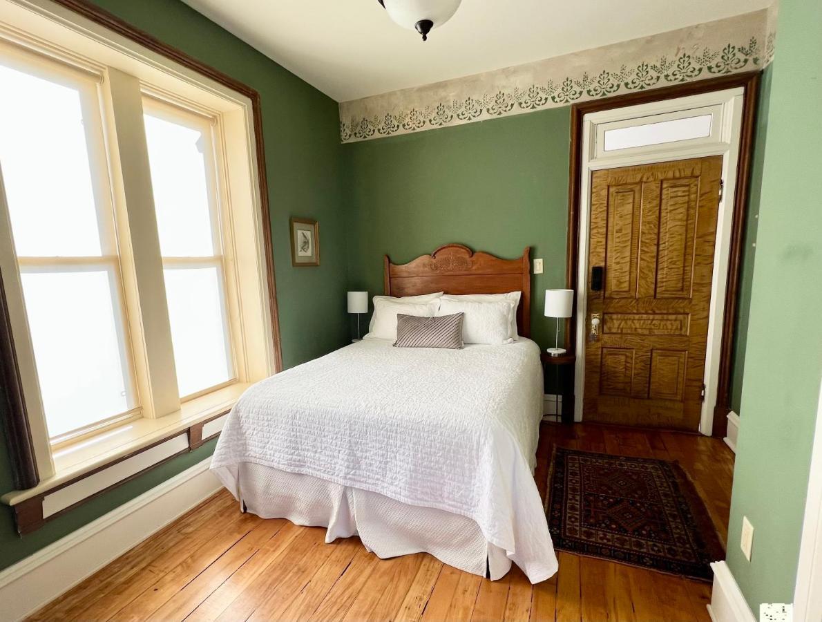 فندق The Woodbridge House Kingsville المظهر الخارجي الصورة