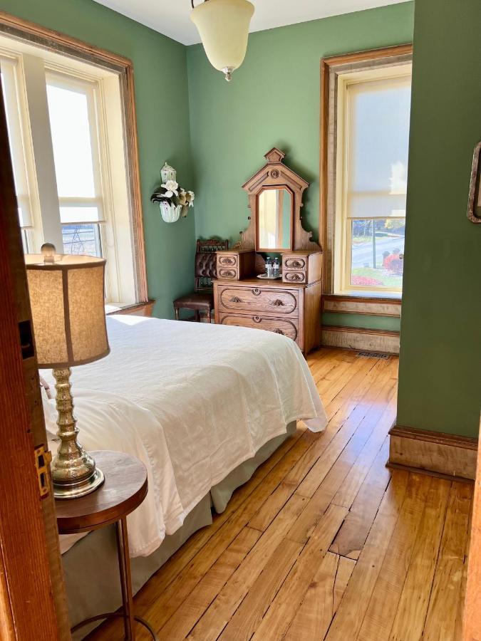 فندق The Woodbridge House Kingsville المظهر الخارجي الصورة