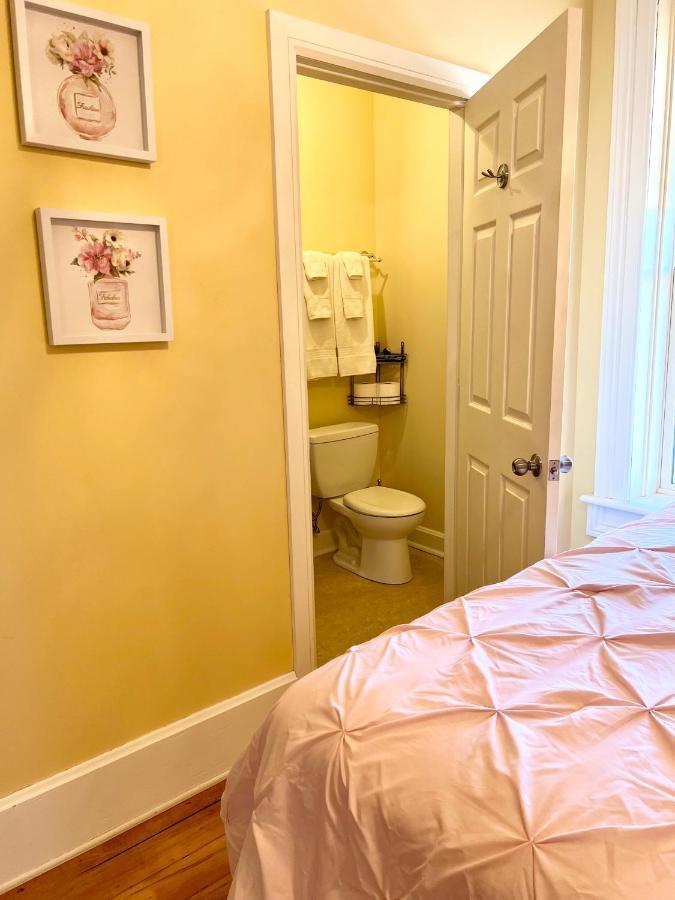 فندق The Woodbridge House Kingsville المظهر الخارجي الصورة