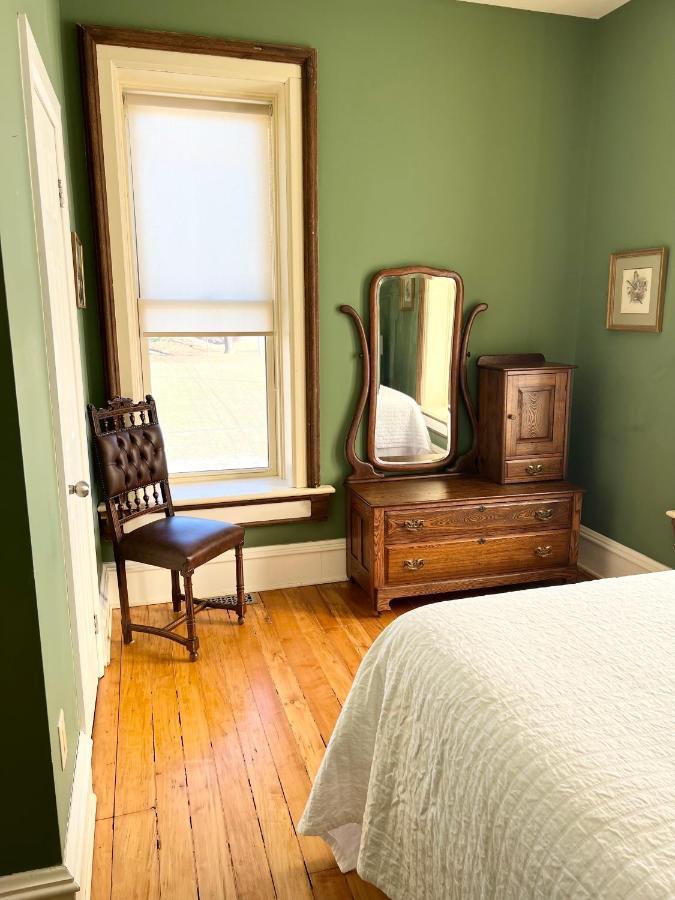 فندق The Woodbridge House Kingsville المظهر الخارجي الصورة